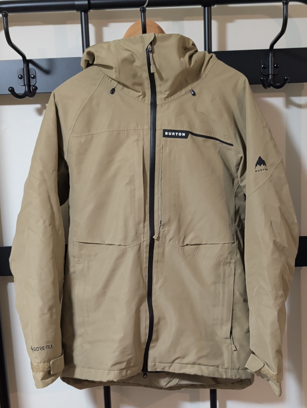 Burton Men's Hooded Ski Jacket in Light Khaki